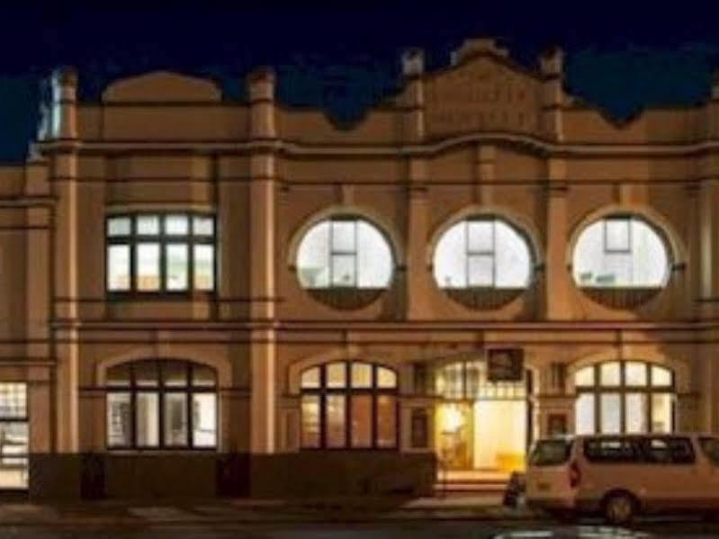 The Cornwall Historic Hotel Launceston Eksteriør bilde