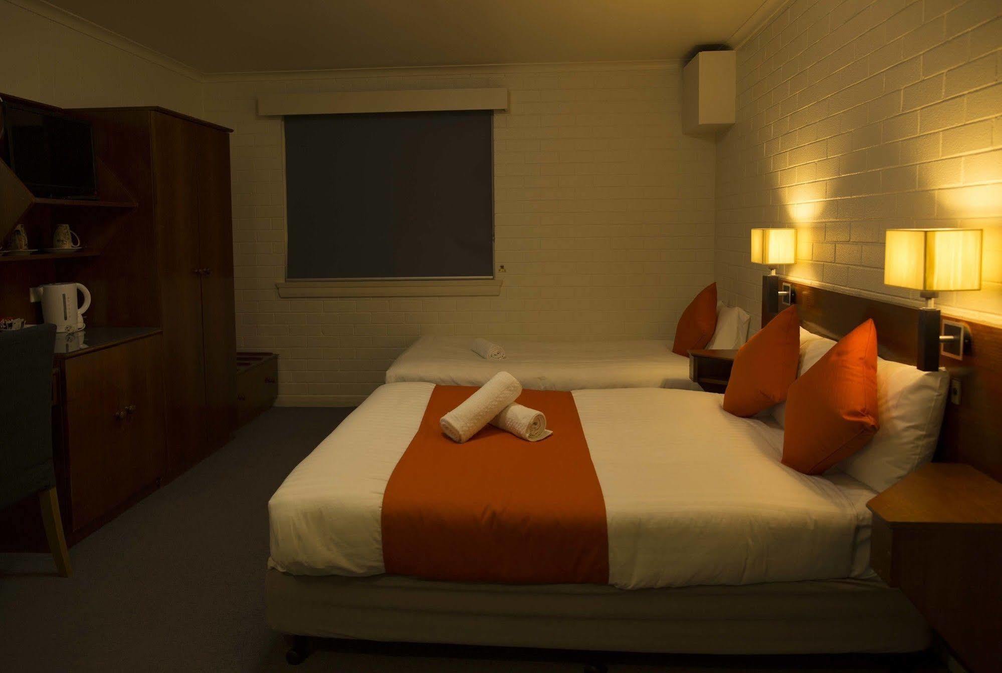 The Cornwall Historic Hotel Launceston Eksteriør bilde